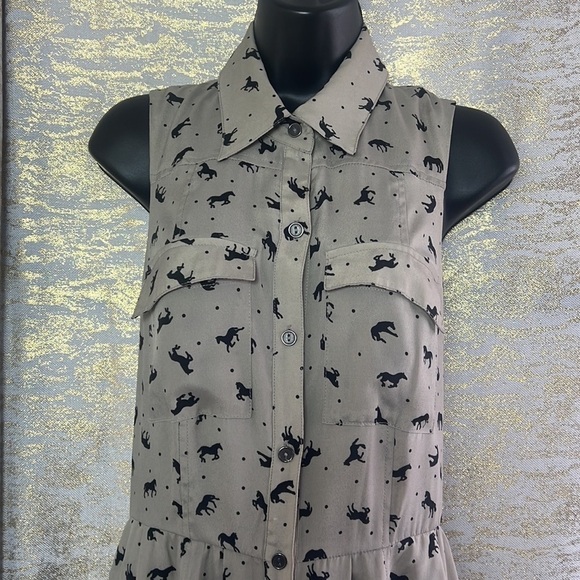 BCBG Generation Cross-Back Sleeveless Collar Dress W Dotted Horse Print Size 8 - Picture 6 of 17